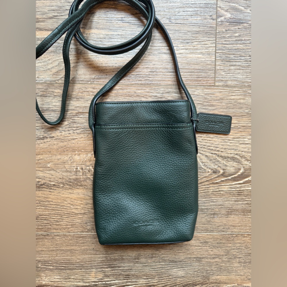 Coach Men Hudson phone lanyard crossbody bag amazon green. Style no CB910